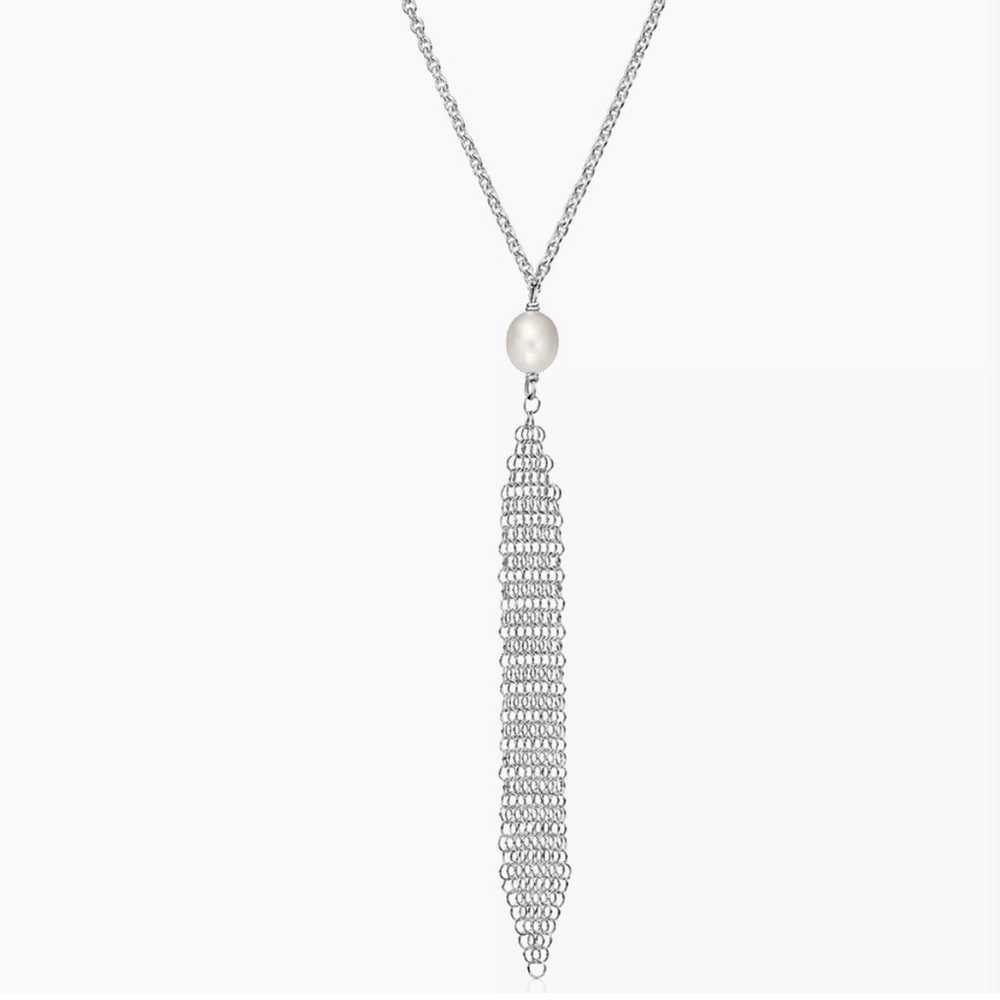 Authentic Tiffany & Co. Silver Tassle with Pearl 16” necklace. Haven’t worn!